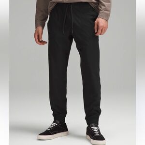 Lululemon ABC Warpstreme Regular Black Joggers Men’s Size Large